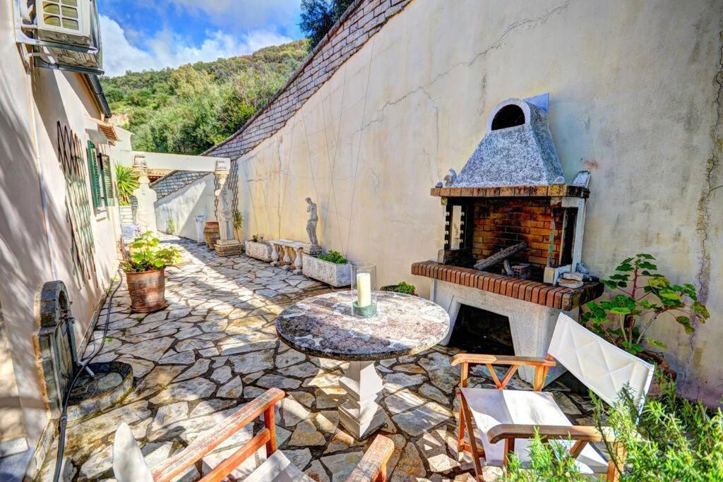 Rolling Stolis Home Katavolos Exterior photo