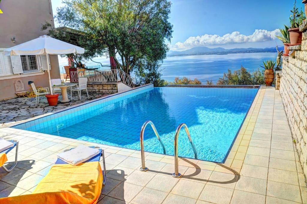 Rolling Stolis Home Katavolos Exterior photo